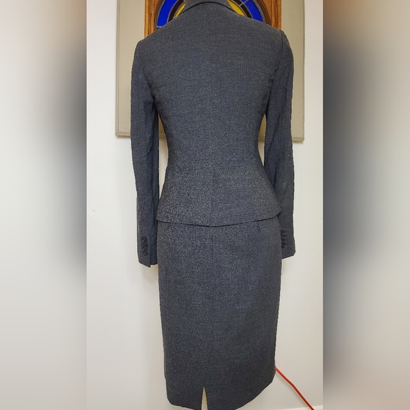 3 Pieces - Wool Ann Taylor Suit with Skirt AND Wide Legged Pants - Picture 4 of 13